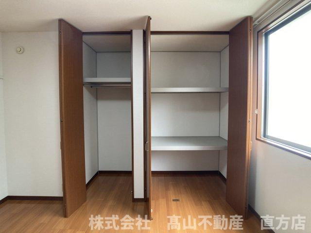 宮若市本城のアパートの収納