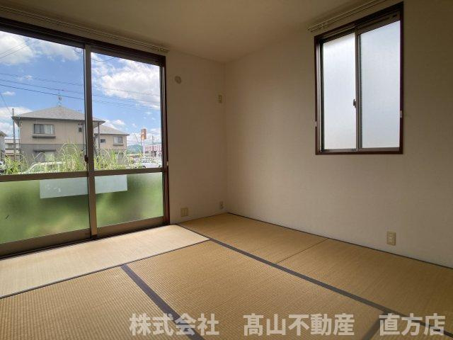 宮若市本城のアパートの和室