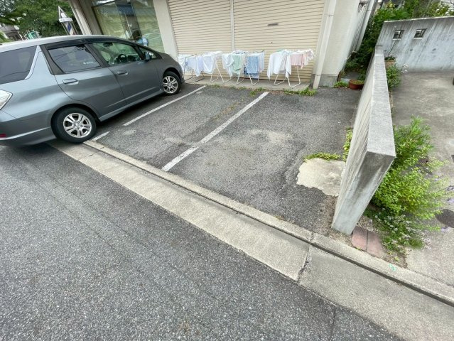 サンシャイン刈谷の駐車場