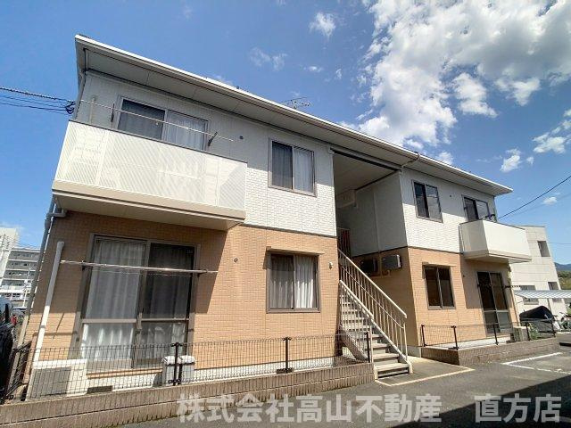 直方市大字頓野のアパートの外観