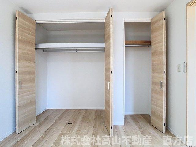 直方市大字頓野のアパートの収納