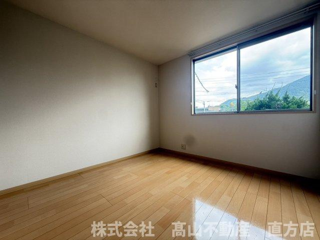 宮若市本城のアパートの寝室