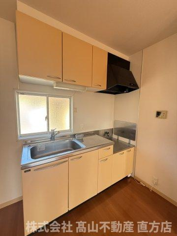 宮若市本城のアパートのキッチン