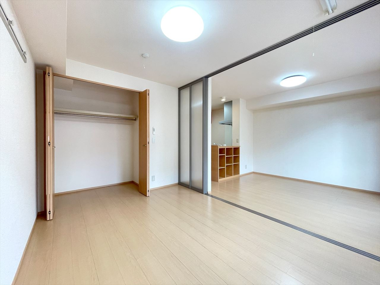 エクセルヒルズBの子供部屋|※左右反転タイプ・別室の写真になります。