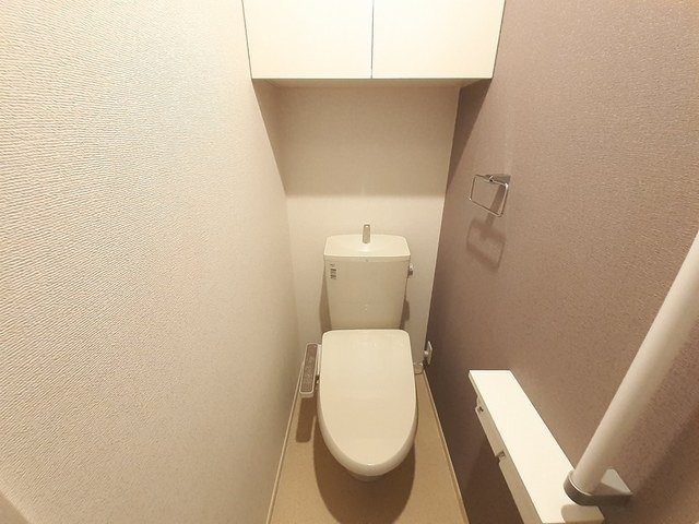 ジプソフィルのトイレ|温水洗浄便座