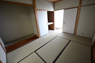 中山台貸家４の和室