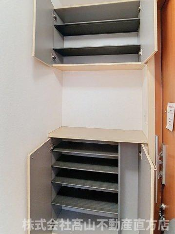 宮若市本城のアパートの収納