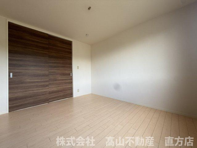 直方市大字感田のアパートの洋室