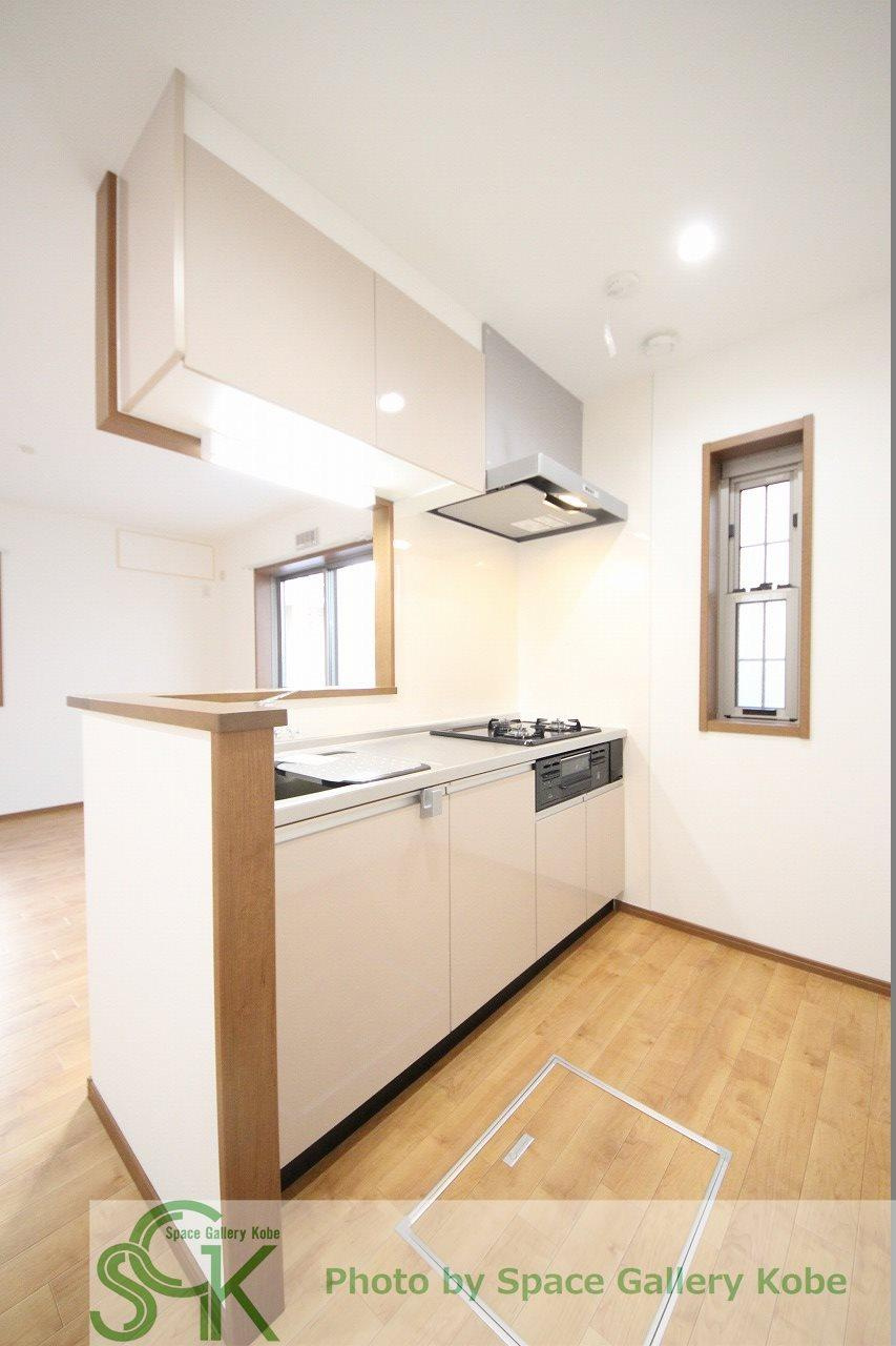 プロスペリテ丸塚　F棟のキッチン|※お部屋により仕様が異なる場合があります※