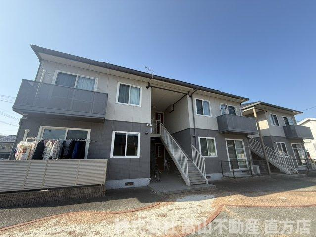 鞍手郡小竹町大字勝野のアパートの外観