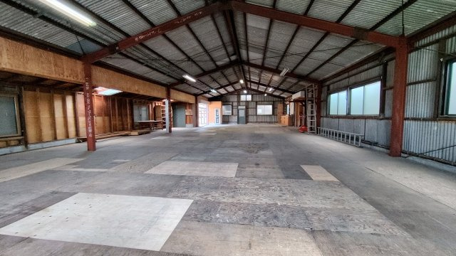 能勢町貸倉庫（Ａ）の内装