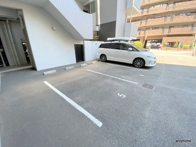 Le・sel上町台　仲介手数料無料の駐車場