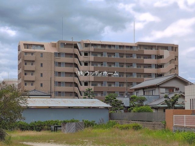 ローヤルシティ越谷　中古マンションの外観