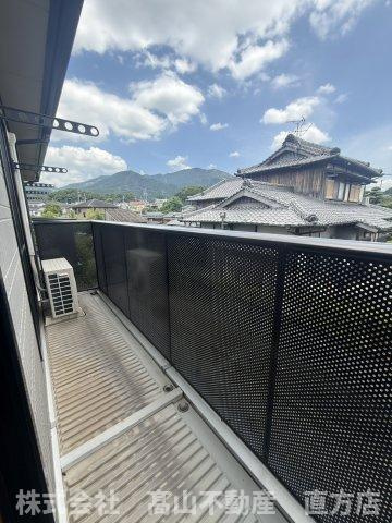 北九州市八幡西区茶屋の原１丁目のアパートのバルコニー