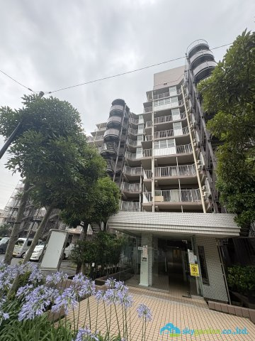 ソフィア茅ヶ崎A棟の外観