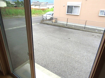 【庭】 | 【2004年築】笛吹市石和町今井 | たまにはお庭で休日を過ごしてみるのもよいかもしれません