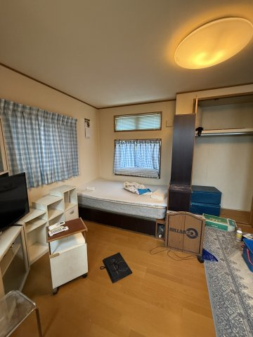 志茂3丁目中古戸建ての洋室|落ち着いた色調の洋室です