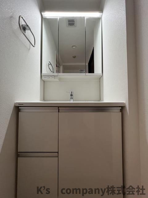 藤沢市片瀬海岸2丁目　ライオンズマンション片瀬江ノ島第二の独立洗面台|朝の身支度もスムーズ洗面化粧台♪
