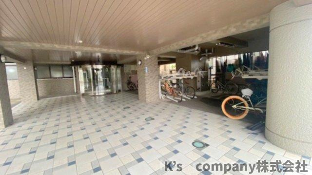 藤沢市片瀬海岸2丁目　ライオンズマンション片瀬江ノ島第二の駐輪場|駐輪スペース◇