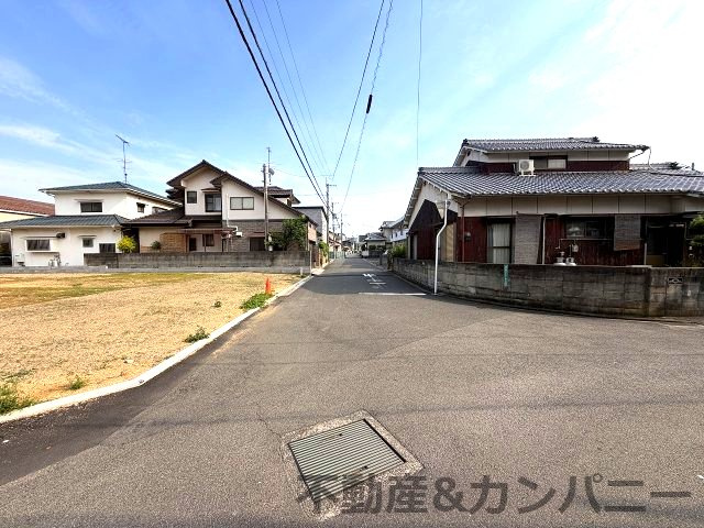 ハートフルタウン東長戸4丁目B号棟　松山市東長戸4丁目新築戸建の前面道路含む現地写真|前面道路含む現地写真です