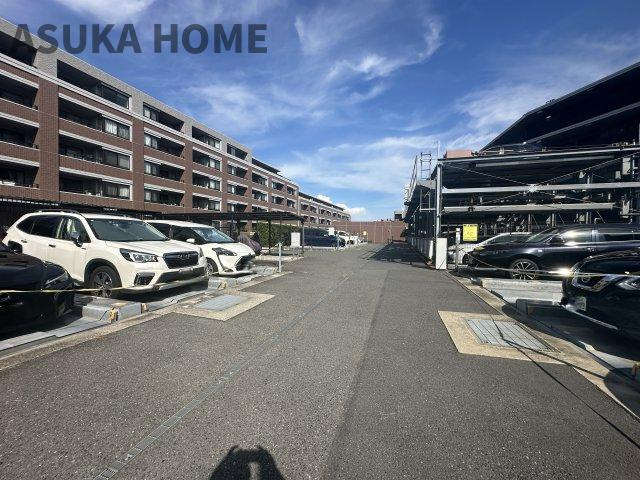 横濱山手テラス弐番館の駐車場|駐車場の空き状況については、その都度、確認いたしますのでお気軽にお聞きください。