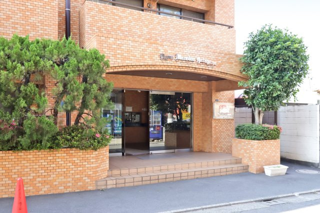 ライオンズマンション幡ヶ谷のエントランス|ライオンズマンション幡ヶ谷：「幡ヶ谷」駅徒歩４分！