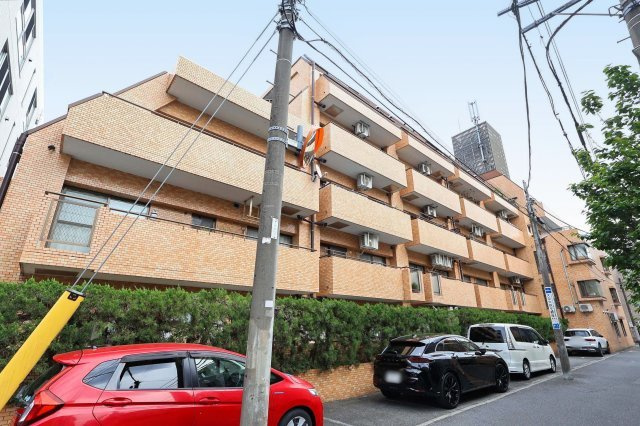 ライオンズマンション幡ヶ谷の外観|防犯カメラ付き新耐震基準マンション、ライオンズマンション幡ヶ谷は即日現地案内可能となっておりますので、お気軽にお問い合わせください！