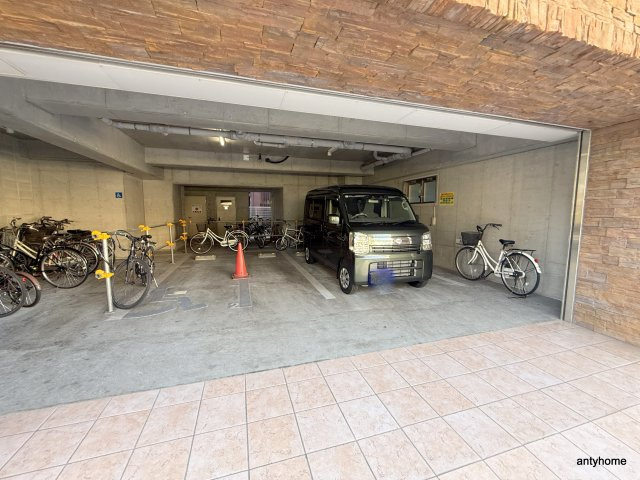 willDo難波w1　仲介手数料無料の駐車場