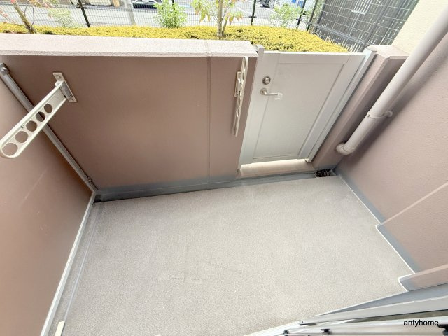KDXレジデンス難波　仲介手数料無料のバルコニー