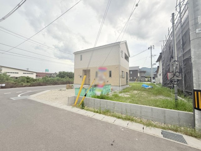 【前面道路含む現地写真】 | Cradle garden　山形市浜崎第４　１号棟 | ★内覧予約でブランド米2kg★