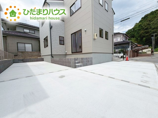 いわき市中岡町1丁目1期　新築戸建　2号棟の駐車場|マイホームなら駐車場代がかかりません。しかも、自宅の駐車場で洗車が出来ます！今までコイン洗車に行っていた手間も省けて、節約にも繋がります(^^♪