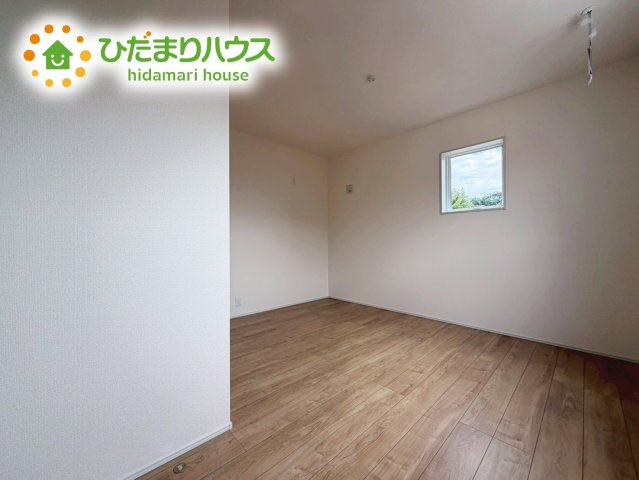 いわき市中岡町1丁目1期　新築戸建　1号棟の寝室|広めの主寝室は、ベッドの他にもパソコンデスクやドレッサーなども置けちゃいます(*^-^*)