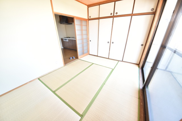 ソレイユ川尻の和室