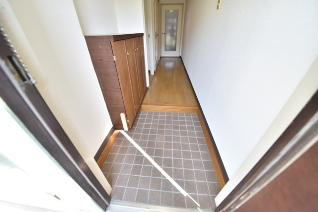 ソレイユ川尻の玄関