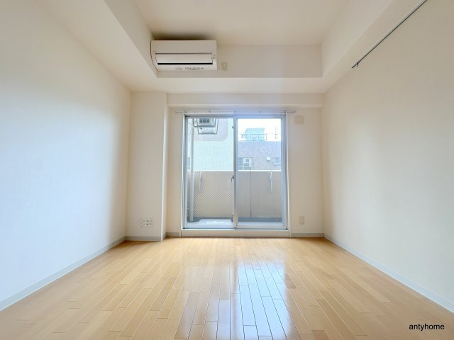 KDXレジデンス難波　仲介手数料無料の寝室