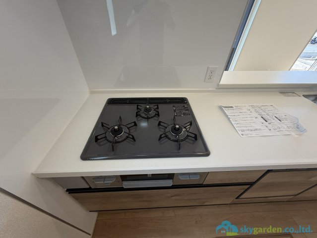 平塚市入野　新築戸建　全3棟2号棟のキッチン