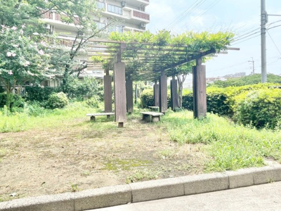 【その他】 | 豊中野畑団地弐号棟 | 現在ご返済中のカーローン・カードローン・教育ローンなどを住宅ローンに一本化したり、家具家電購入費用・引越し費用を住宅ローンと組み合わせるなど、お客さまにメリットの多い住宅ローンのご提案が可能です。