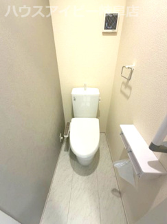 【トイレ】 | 岐阜市河渡新築建売全5棟！長期優良住宅！耐震等級3・住宅性能評価書取得した安心安全なお家です♪ | 岐阜市河渡新築建売全5棟！長期優良住宅！耐震等級3・住宅性能評価書取得した安心安全なお家です♪