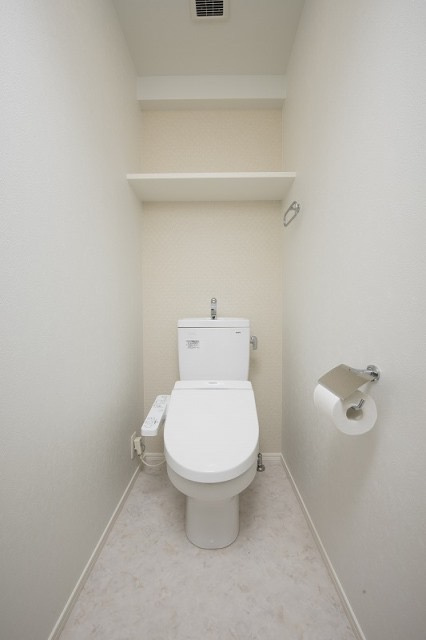新品家具付きマンション住吉15(KaGood福岡)のトイレ