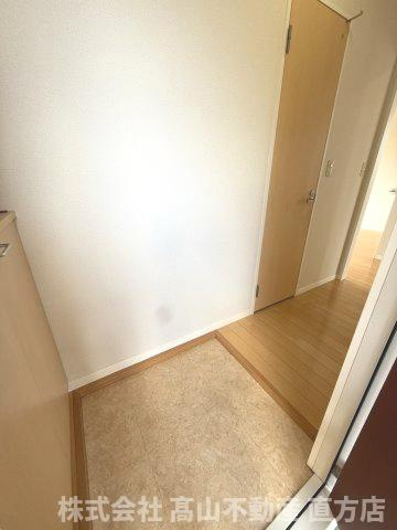 宮若市宮田のアパートの玄関