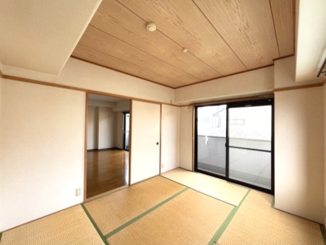 マジェスティ御影の和室