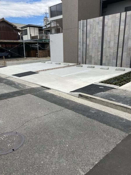 エスポワール黄金の駐車場