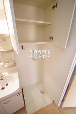 【設備】 | サーティーフォービル | 洗濯機置場