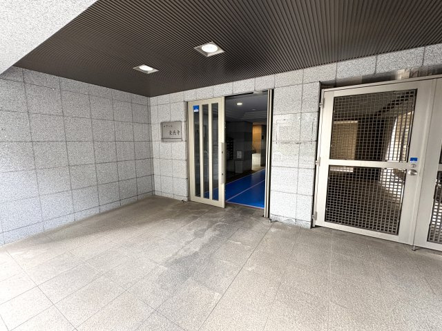 ロアール豪徳寺のエントランス|ロアール豪徳寺：「豪徳寺」駅徒歩５分！
