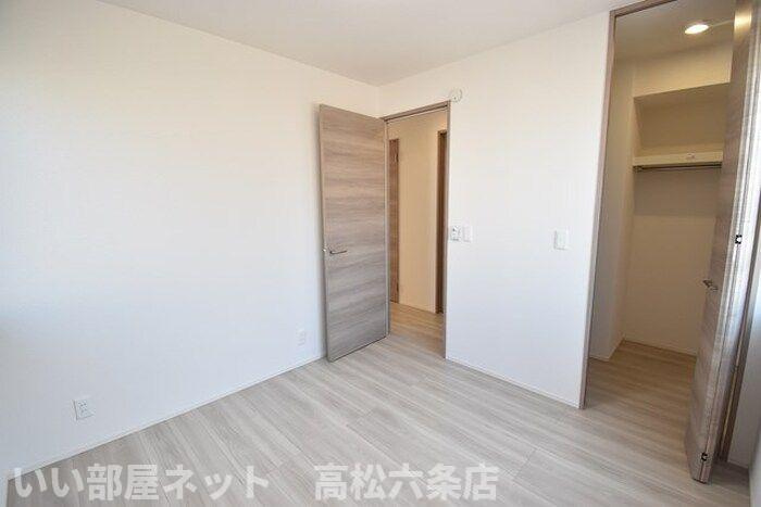 サンエスポアールⅡの洋室