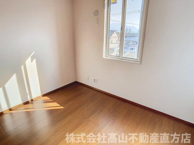 北九州市八幡西区楠橋東１丁目のアパートの洋室