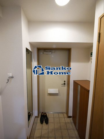 ステージファースト神田の玄関