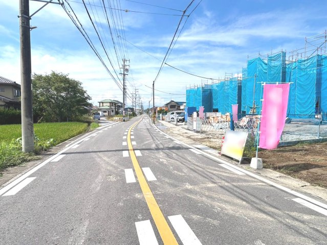 リナージュ　一宮市明地01期　全9区画分譲の前面道路含む現地写真|「現地（2026年9月18日）撮影」　
■前面道路　
■ヤマダ不動産　株式会社リライフ