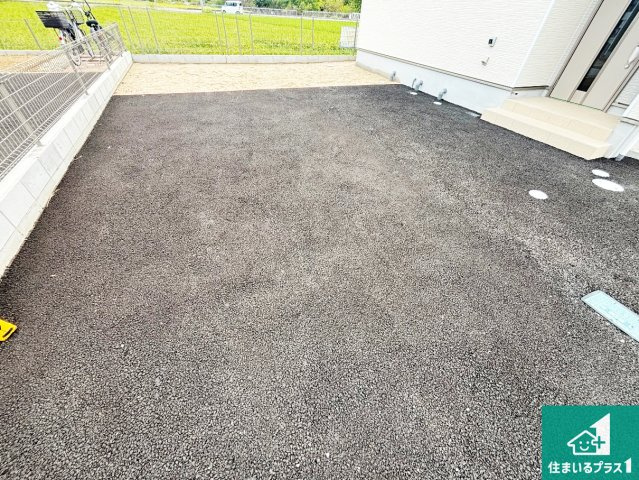 岩出市中島　第3期　新築一戸建ての駐車場|駐車スペース！散水栓があるので、こまめに愛車を洗えます！