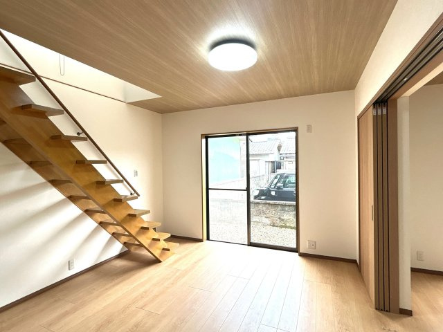 リフォーム済中古戸建　本巣市早野　平成10年築の居間・リビング